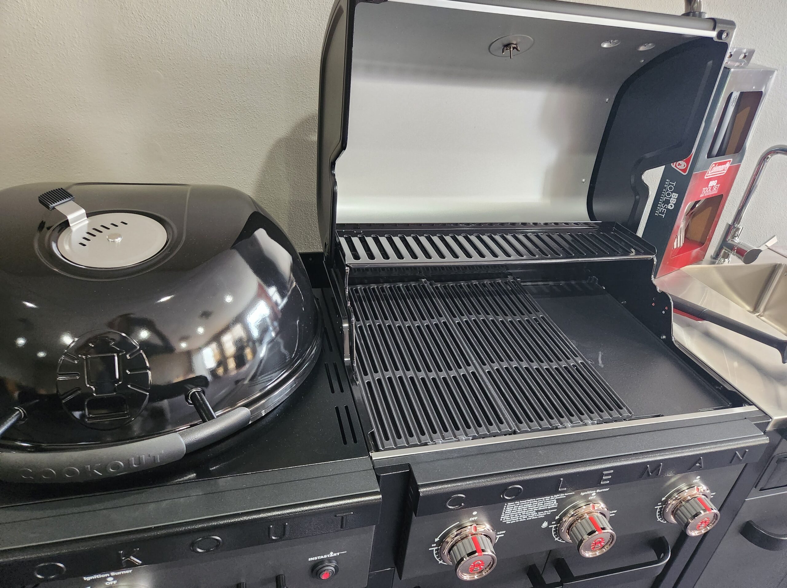 Coleman Revolution Dual Fuel BBQ - Black Matte