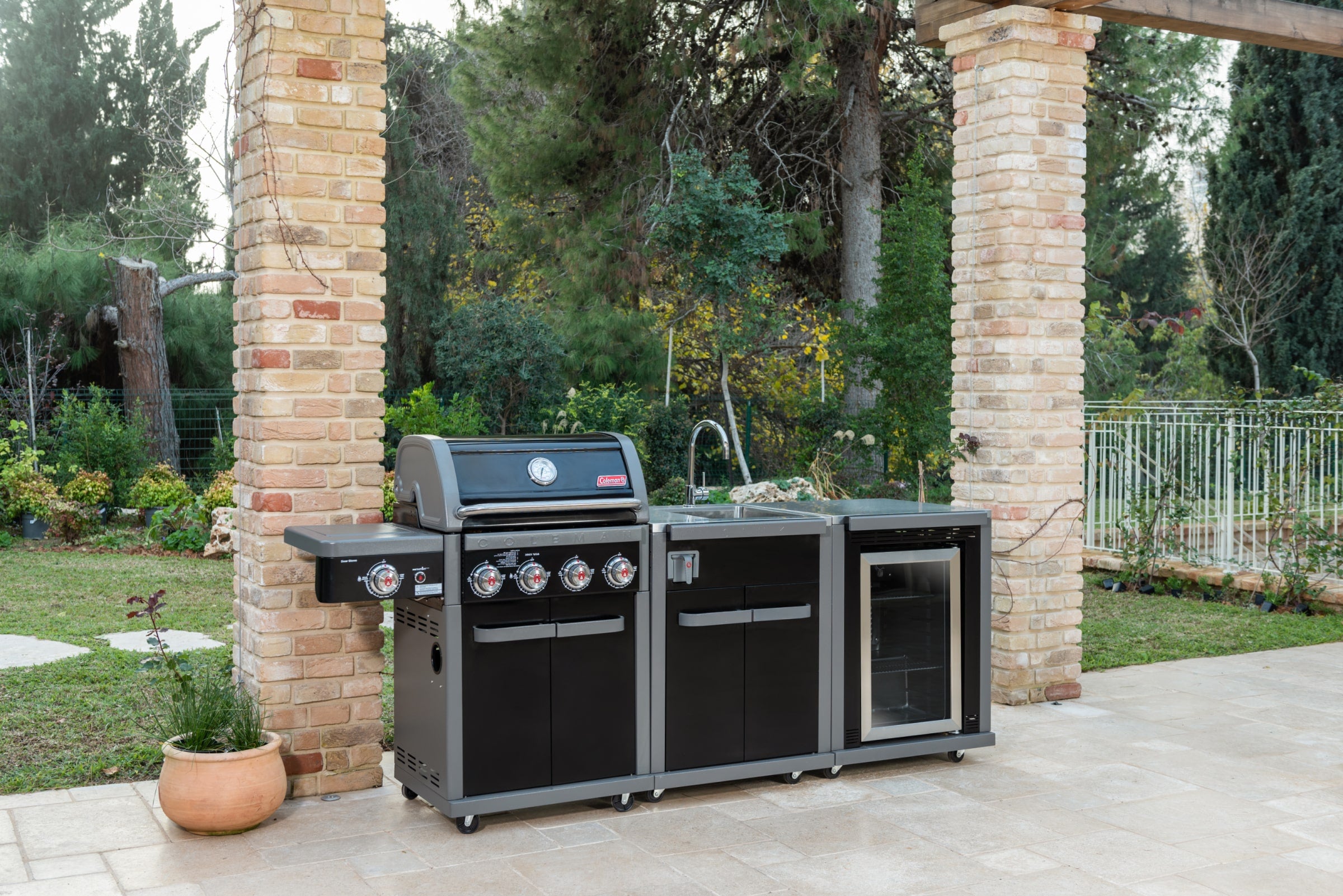 Coleman Revolution Dual Fuel BBQ - Black Gloss