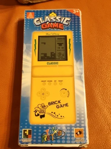Retro Mini Brick-Style Handheld Gaming Console – Portable Multi-Game System photo review