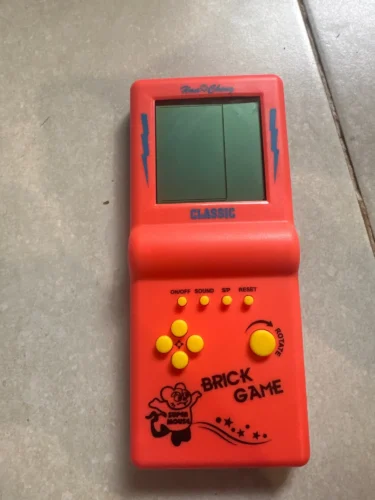 Retro Mini Brick-Style Handheld Gaming Console – Portable Multi-Game System photo review