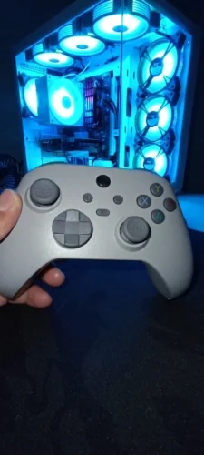 Bluetooth Wireless Game Controller for iOS, Android, PC & Switch photo review