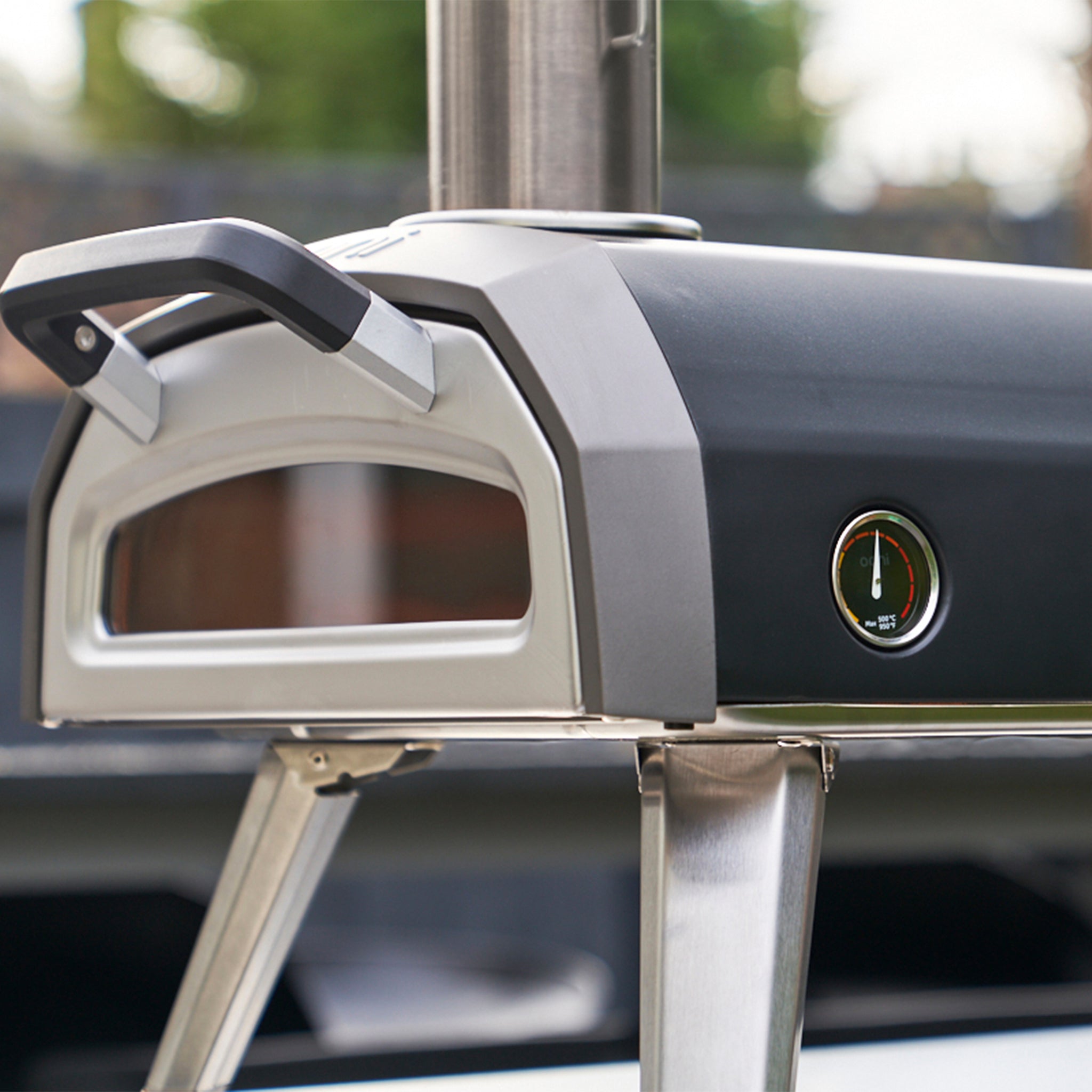 Ooni Karu 12G Portable Multi-Fuel Outdoor Pizza Oven