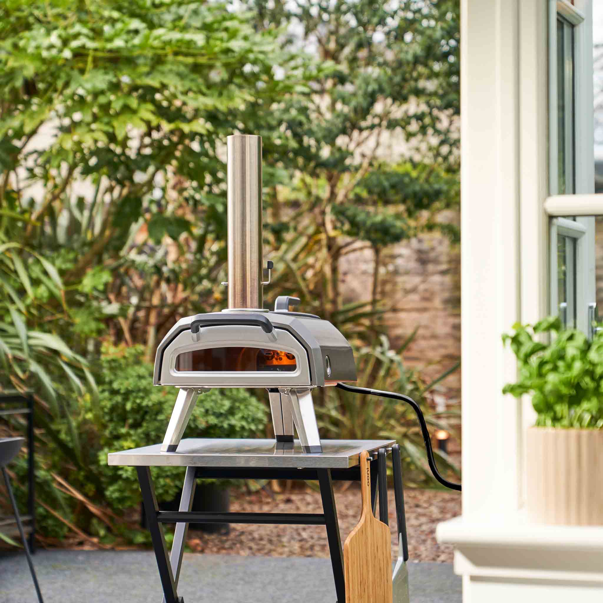 Ooni Karu 12G Portable Multi-Fuel Outdoor Pizza Oven