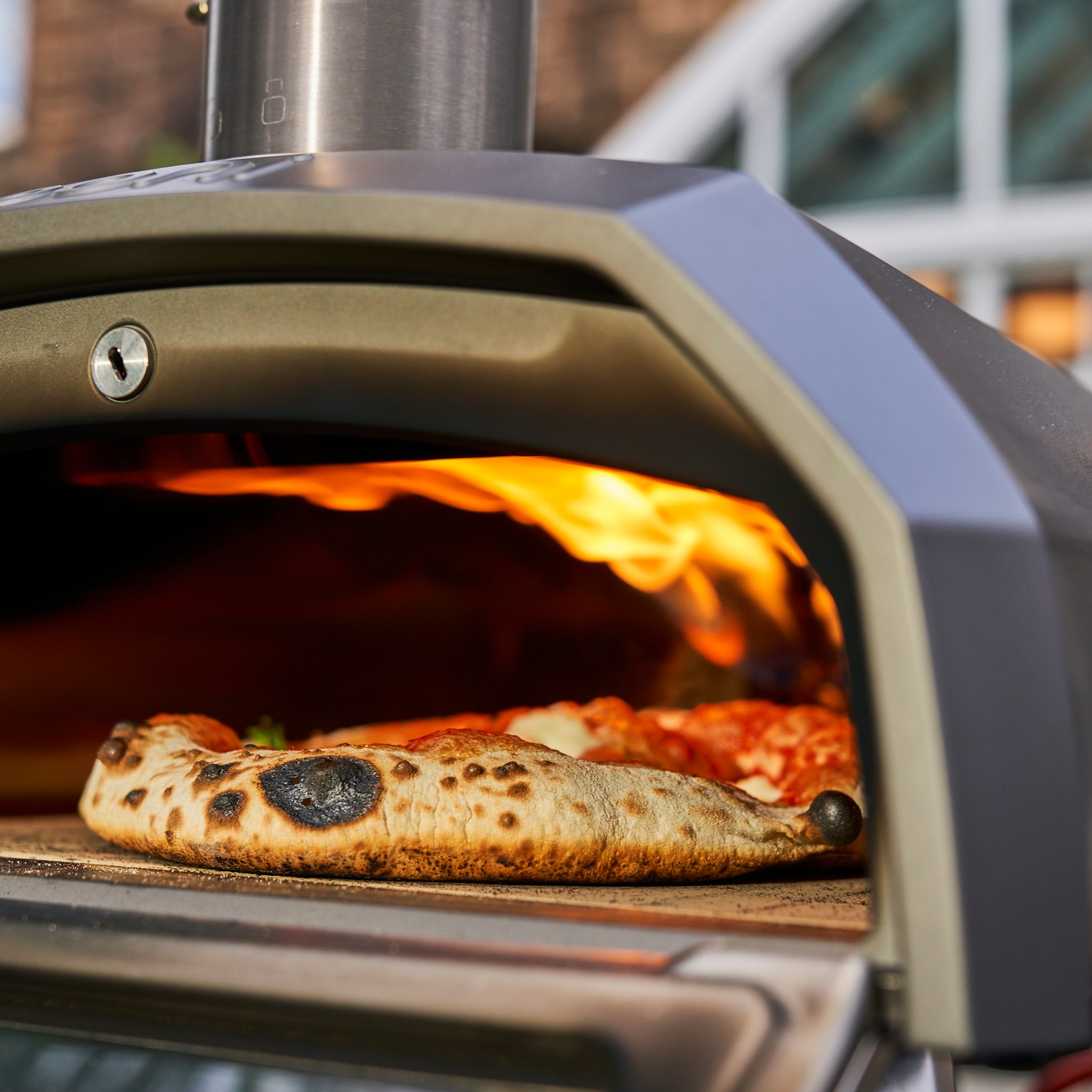 Ooni Karu 12G Portable Multi-Fuel Outdoor Pizza Oven