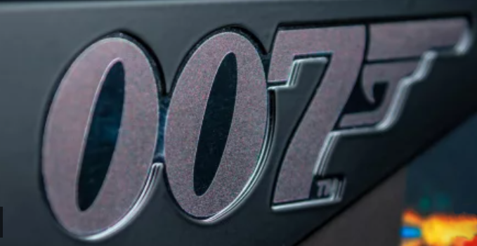 Stern Pinball Reveals James Bond 007 60th Anniversary Limited Edition
