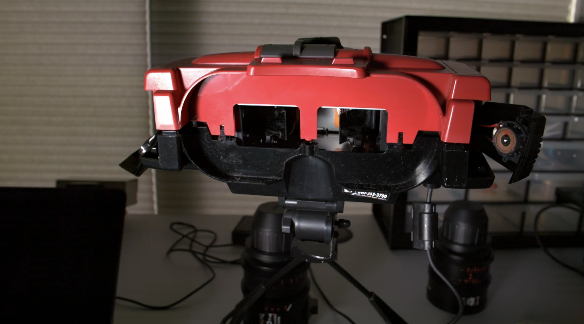 How Nintendo’s Virtual Boy Created Its 3D Images