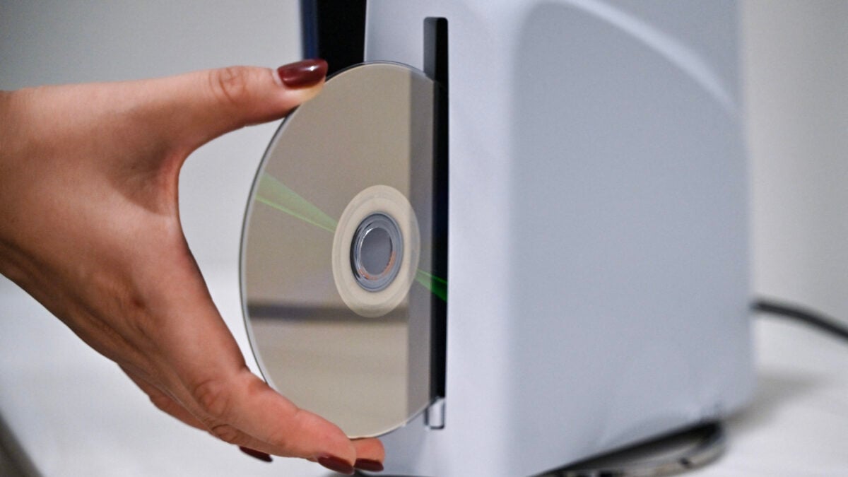 Sony Maintains 2028 Plan to End PlayStation Game Discs