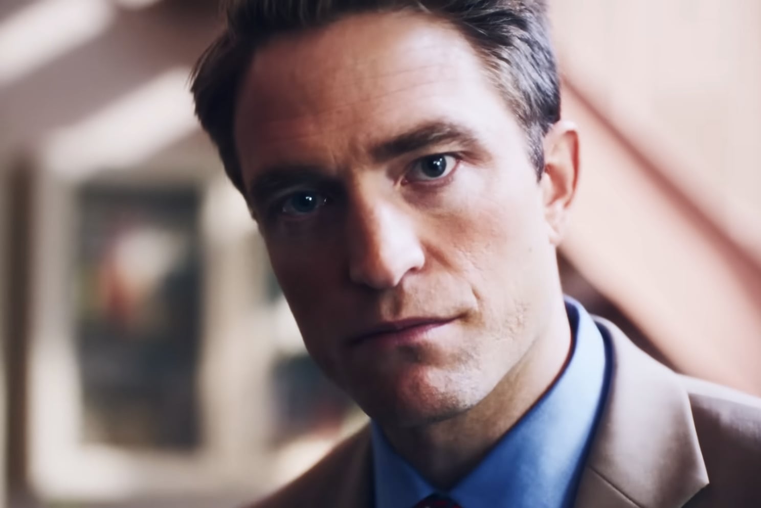 Robert Pattinson Makes Chris Hansen Unnervingly Convincing in Primetime