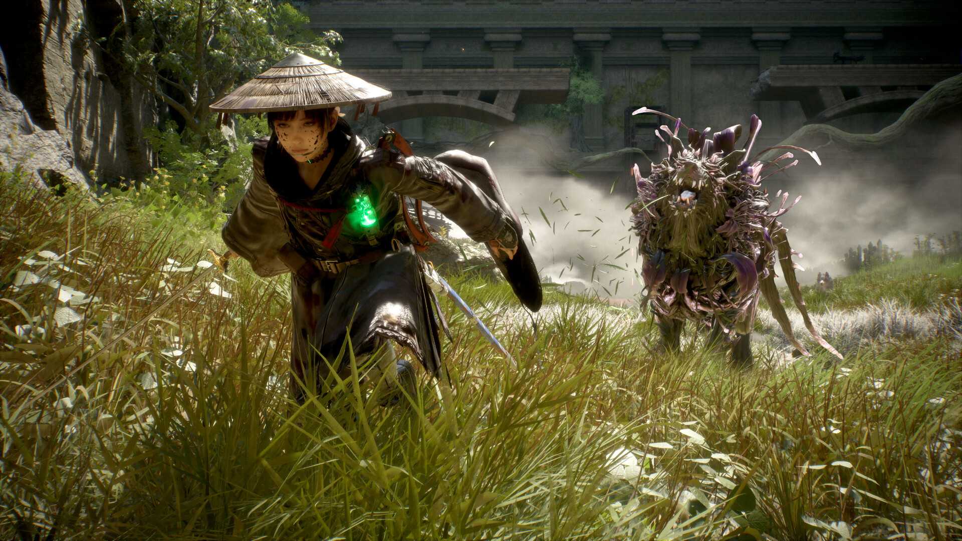The hero of Beast of Reincarnation runs from an enemy.