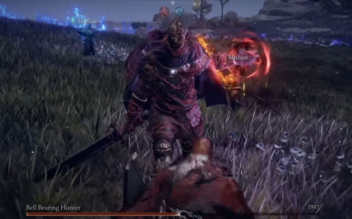 A boss fight against the Bell Bearing Hunter in Elden Ring Nightreign, as the enemy prepares to attack the palyer.