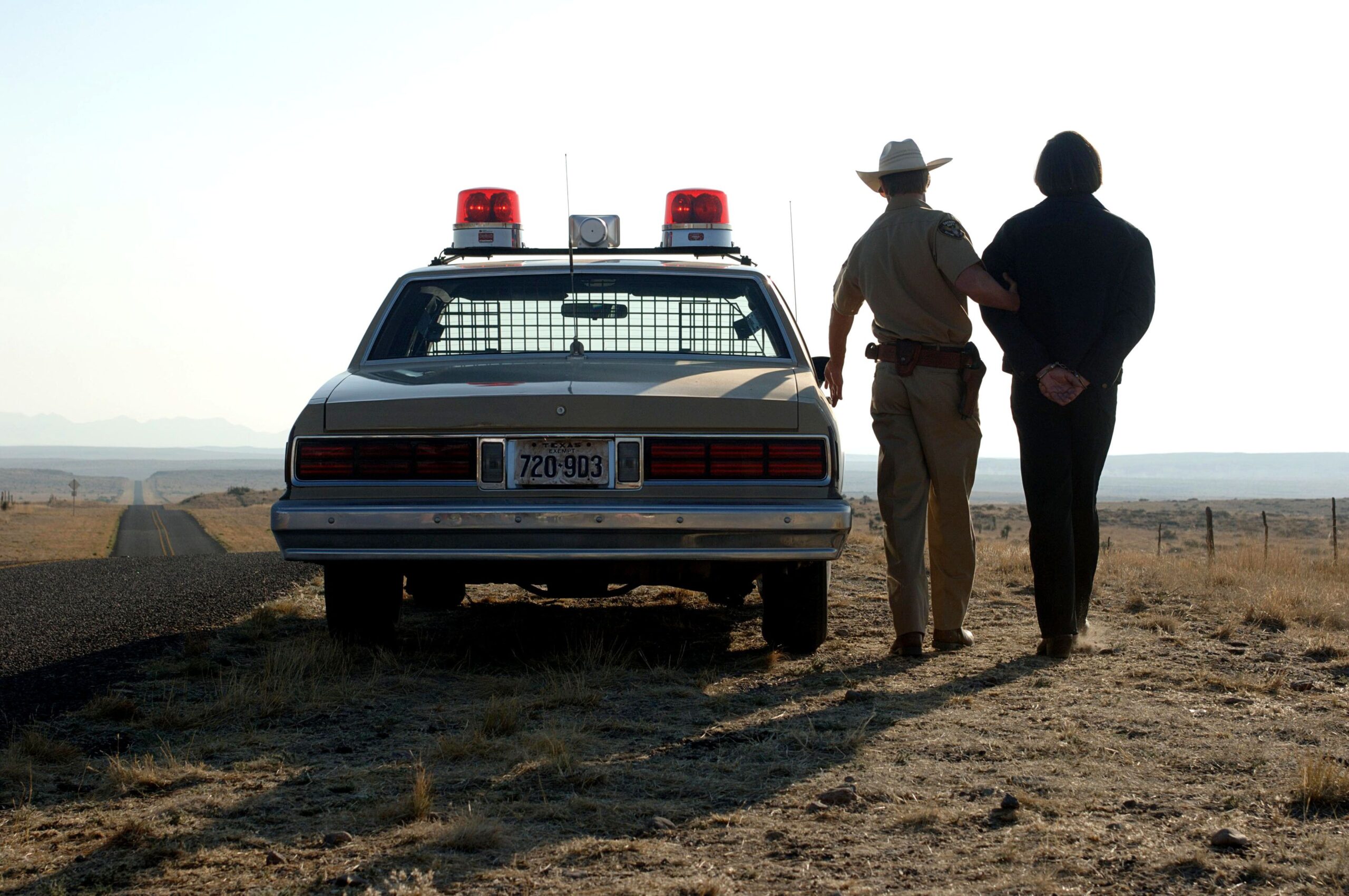 No Country for Old Men: The Oscar-Winning Neo-Western You Can Watch Free