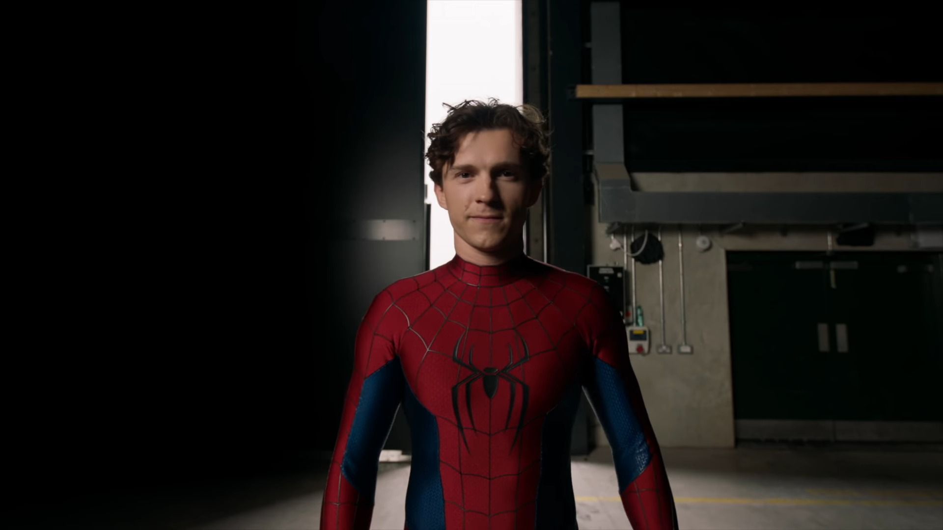 SPIDER-MAN BRAND NEW DAY - Tom Holland New Suit Reveal