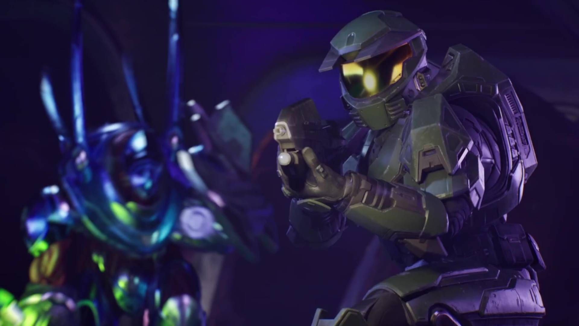 Master Chief shooting his assault rifle while a hunter approaches from behind in Halo: Campaign Evolved.
