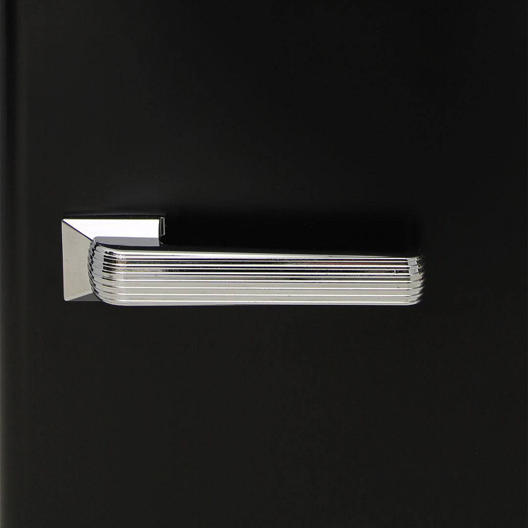 brookvale union Brookvale Union Design Vintage Mini Bar Fridge With Opener - Model BC46B-BVU | Retrocade - Image 12
