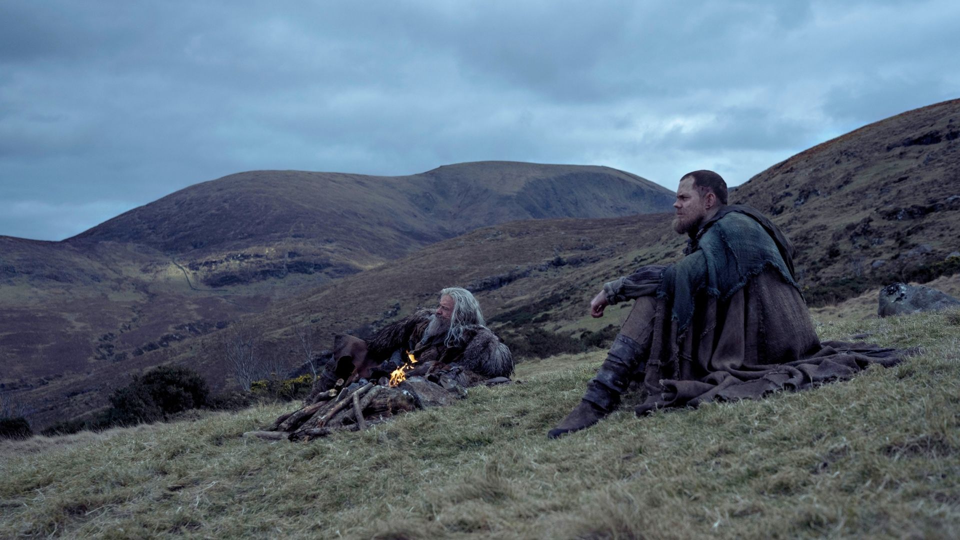 Hugh Jackman as Robin Hood and Bill Skarsgard as Little John in The Death of Robin Hood